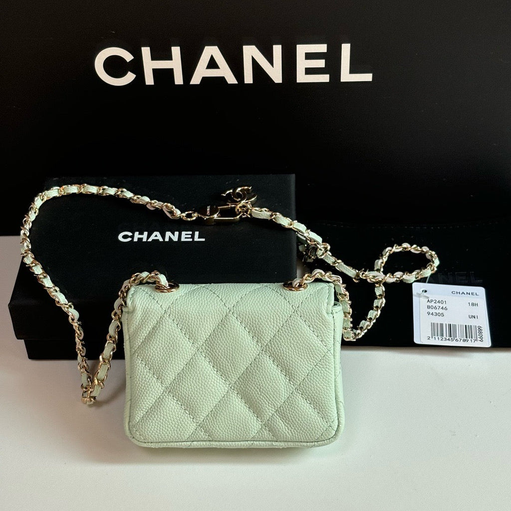 CC 26s Waist Belt Bag Chain Pastel Green Caviar 212333