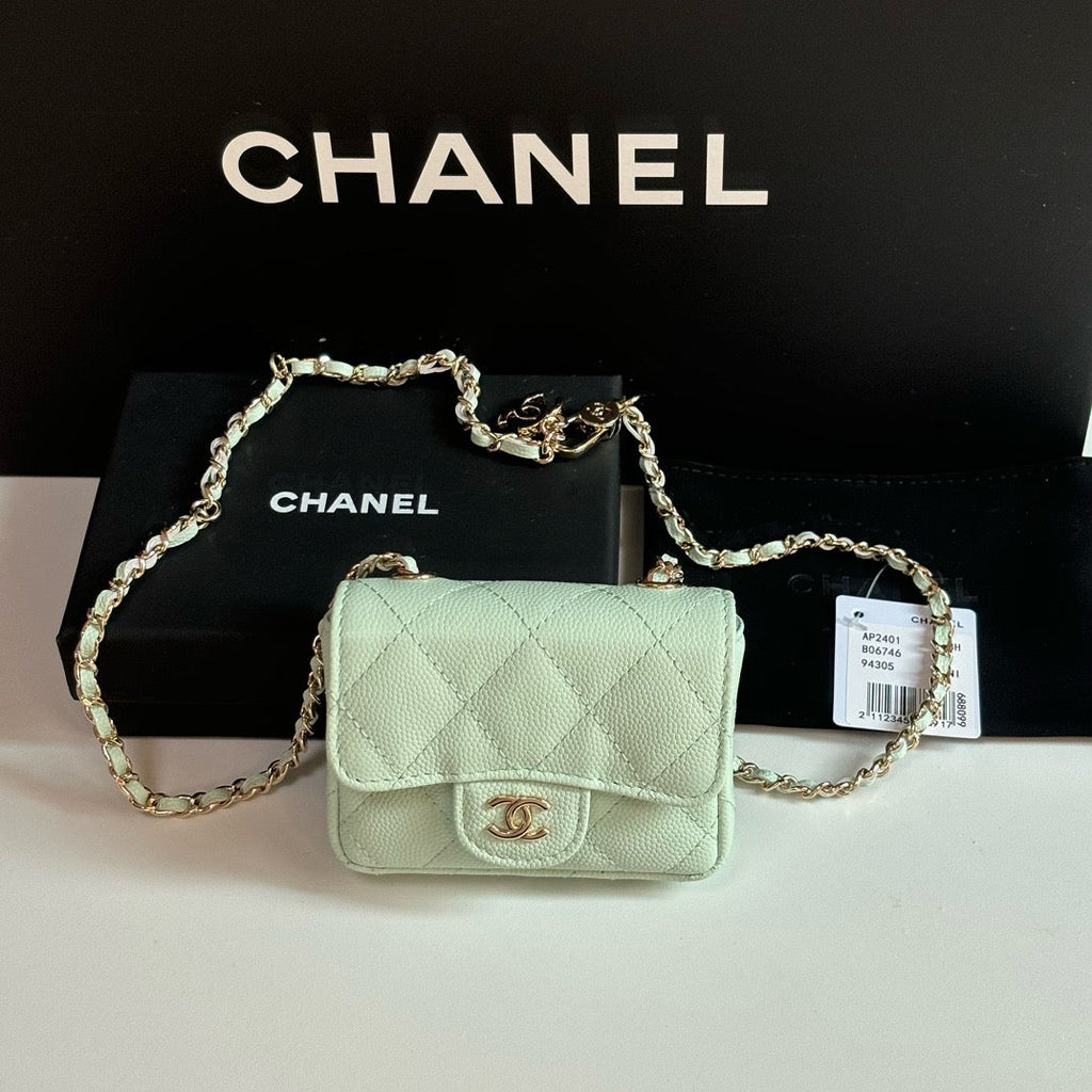 CC 26s Waist Belt Bag Chain Pastel Green Caviar 212333