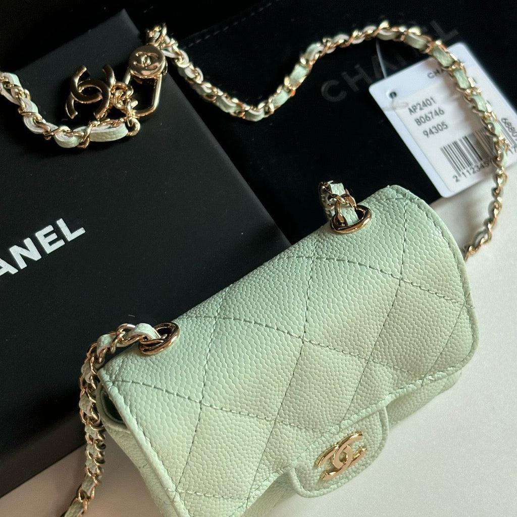 CC 26s Waist Belt Bag Chain Pastel Green Caviar 212333