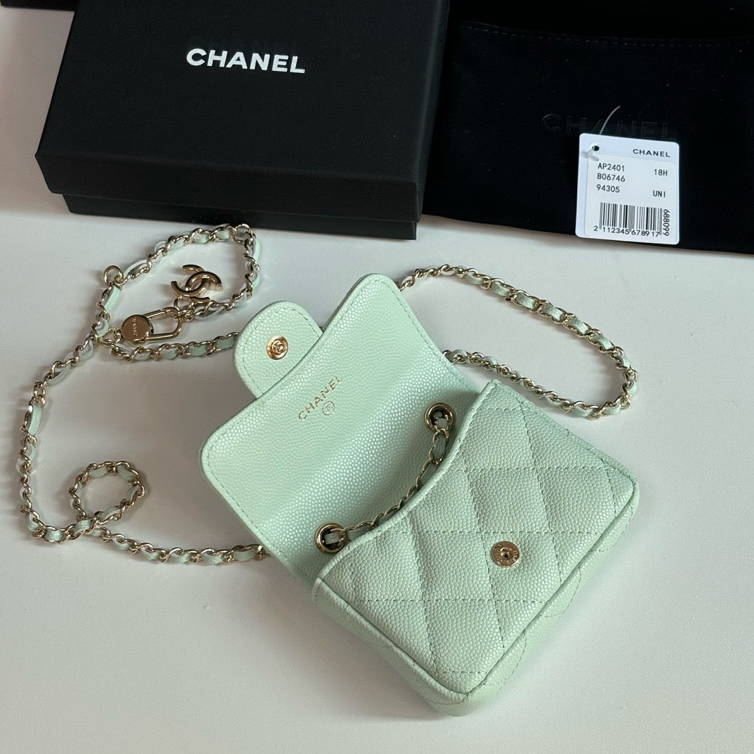 CC 26s Waist Belt Bag Chain Pastel Green Caviar 212333