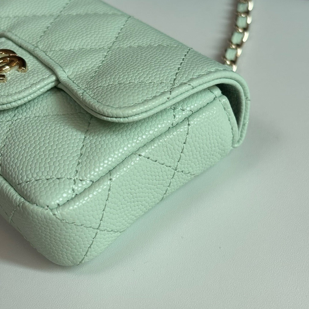 CC 26s Waist Belt Bag Chain Pastel Green Caviar 212333