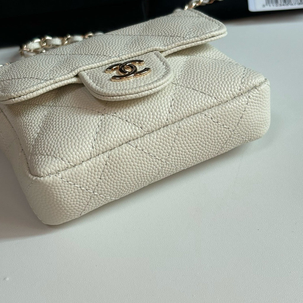 CC 26s Waist Belt Bag Chain White Caviar 212331