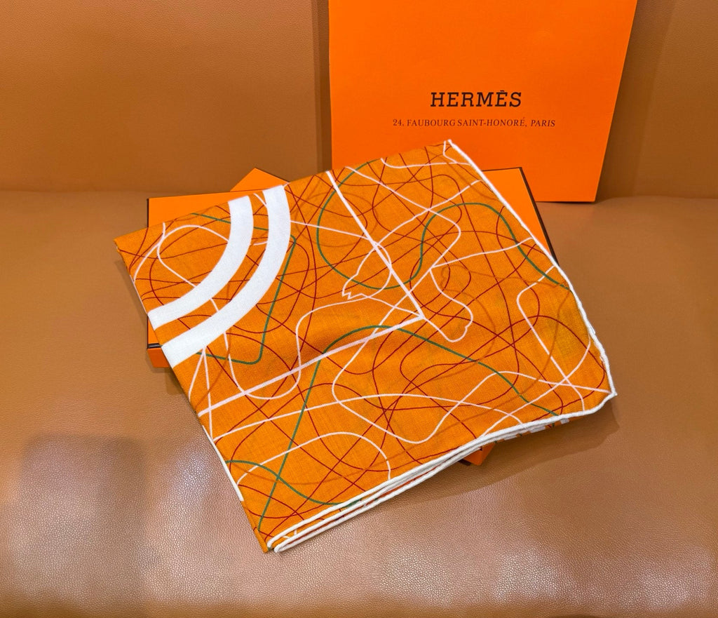 HM Brides de Gala au Fil de Soie Scarf 140x140cm Orange White Silk Cashmere 269487