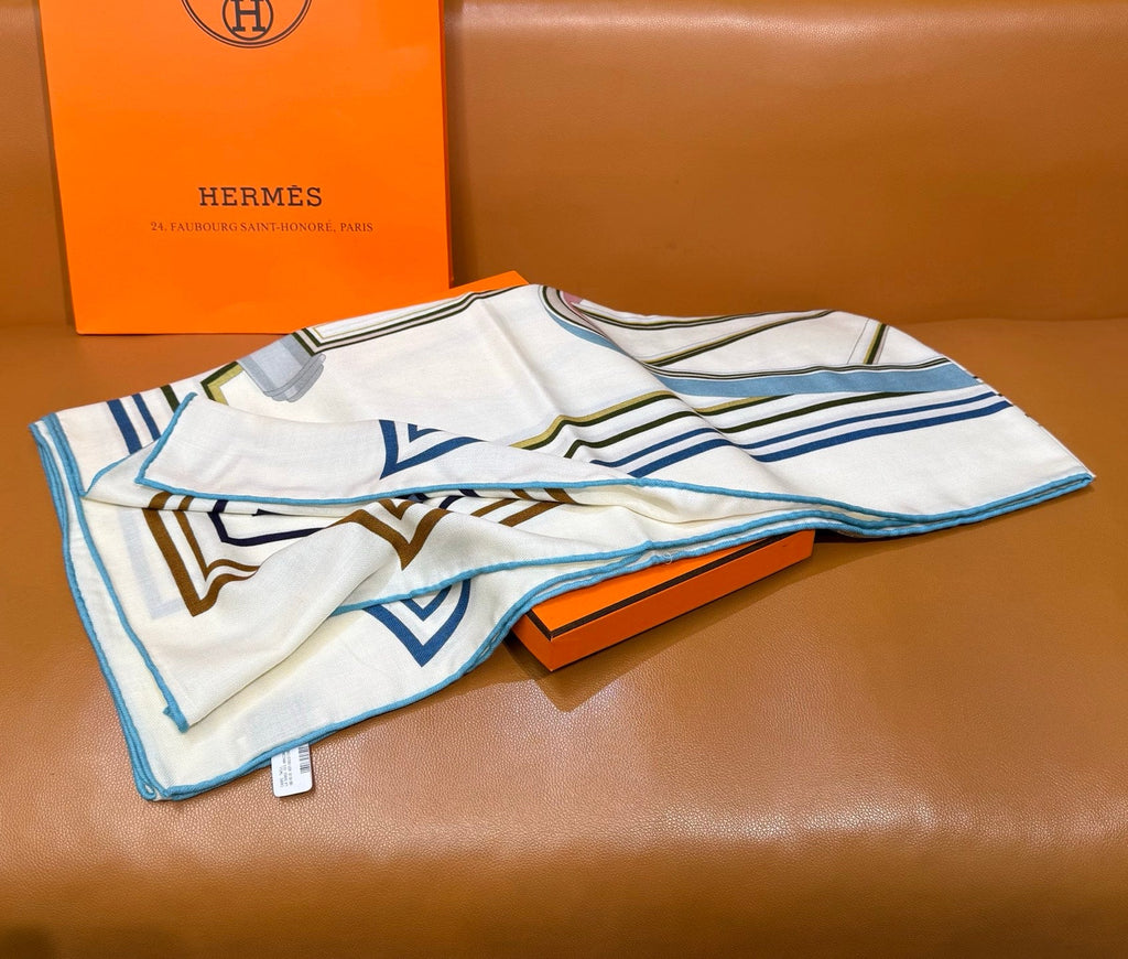 HM Les Roues de Phaeton Scarf 140x140cm Blue White Silk Cashmere 269476