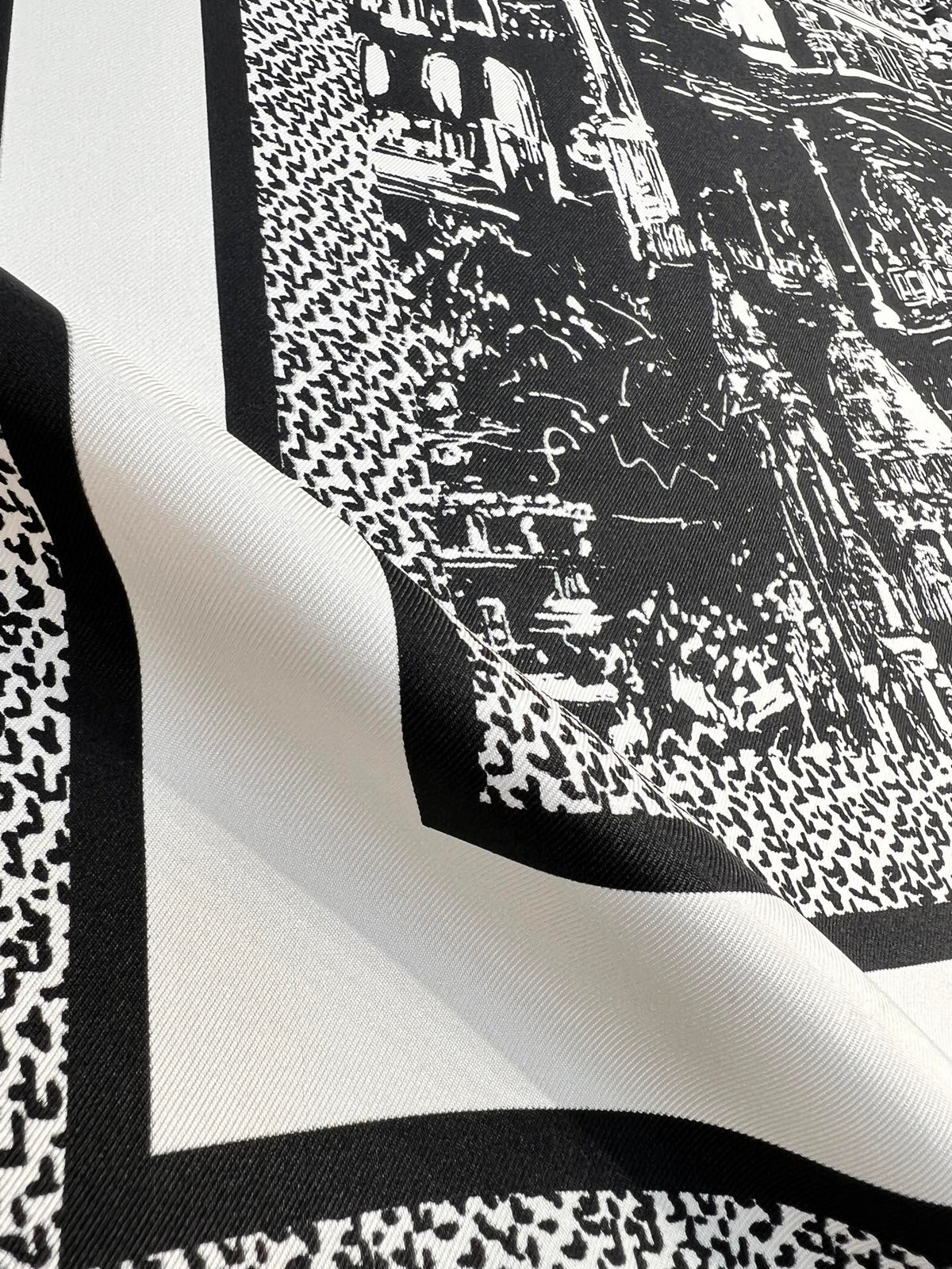 Dior 26s Scarf 90cm In Silk 198372