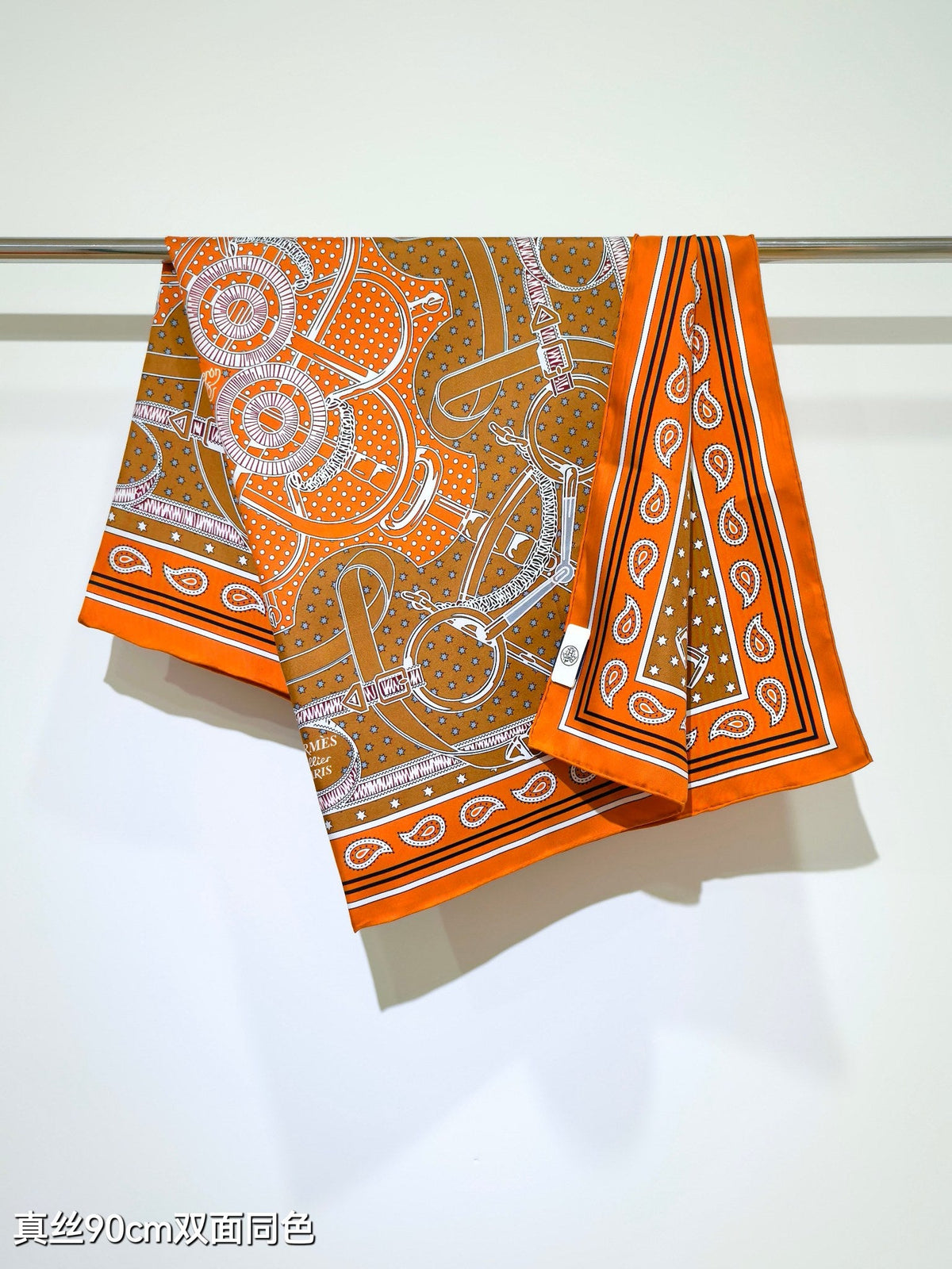HM Eperon d'Or bandana Scarf 90x90 Orange Colorful Twill Silk 202550
