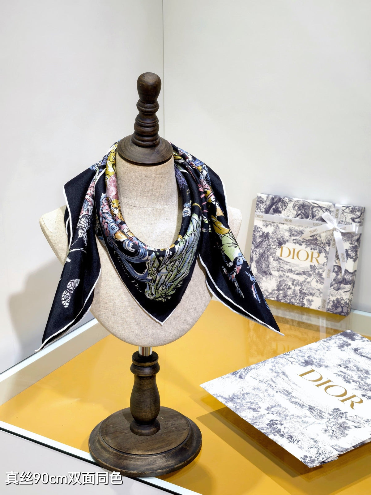 CD Cabinet de la Mer Scarf 90x90 Black Colorful Twill Silk 219472