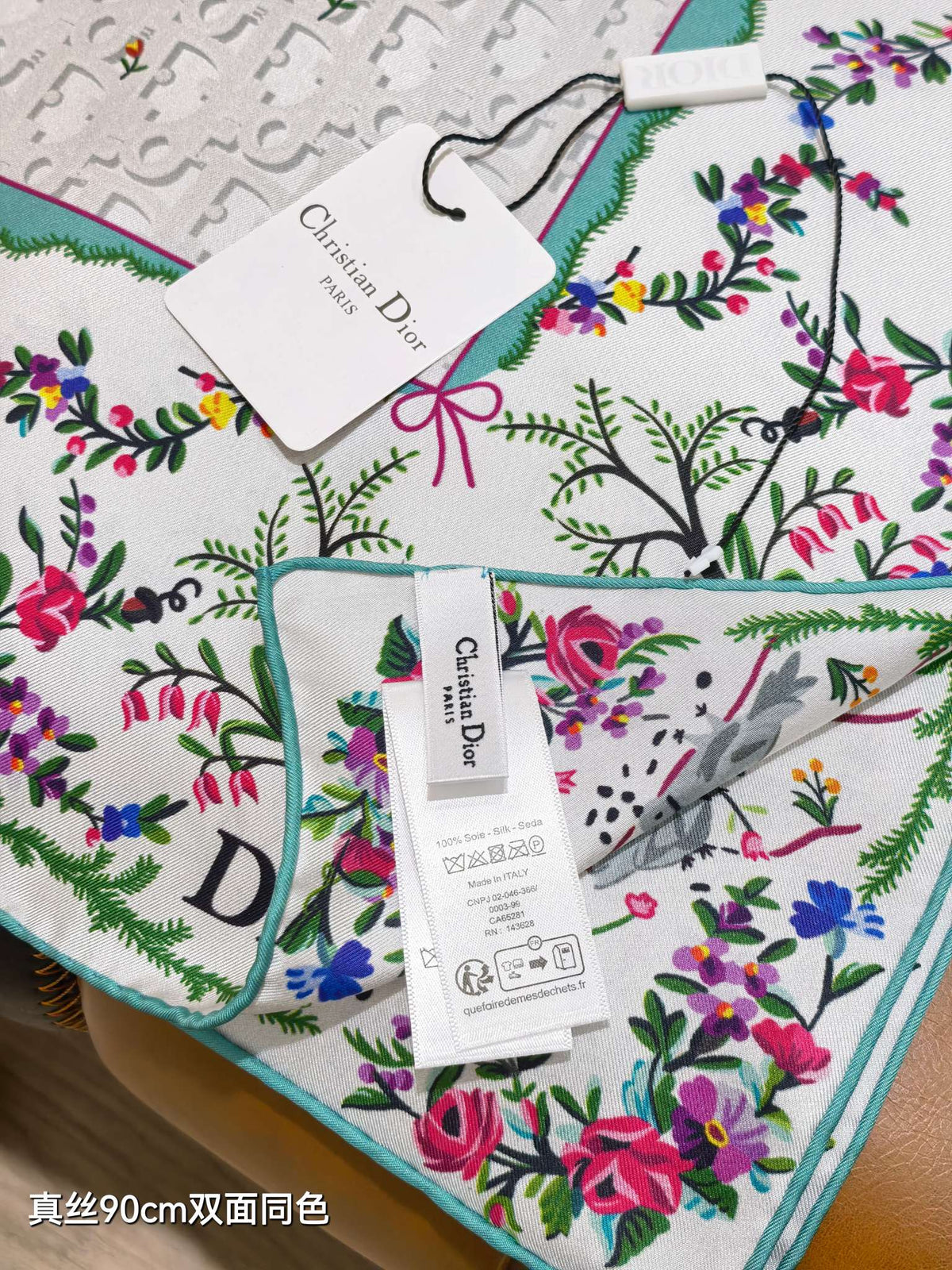 CD Dioramour Scarf 90x90 White Colorful Twill Silk 212078