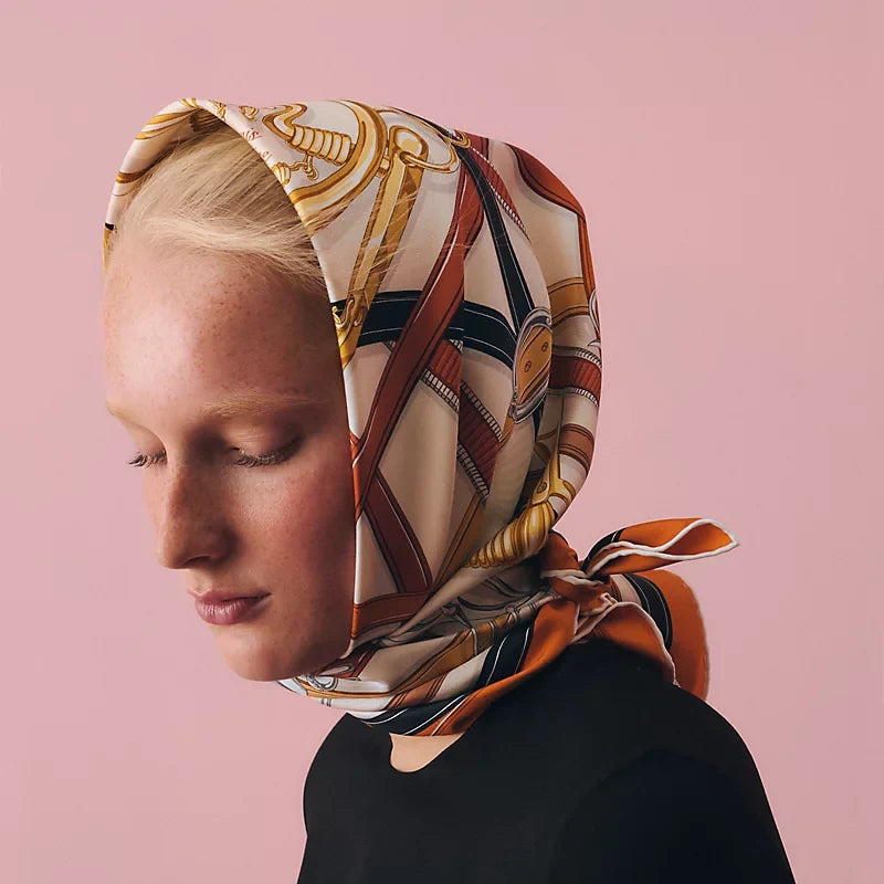 HM Harnais Legendaire Scarf 90x90 Orange Colorful Twill Silk