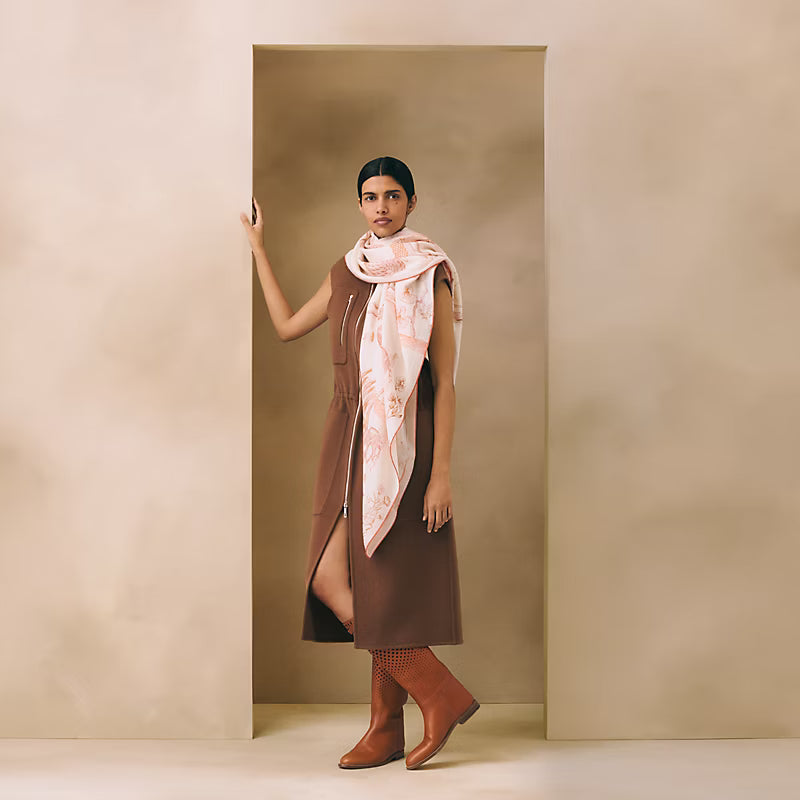 HM 26s Scarf 140 In Cashmere And Silk 404506