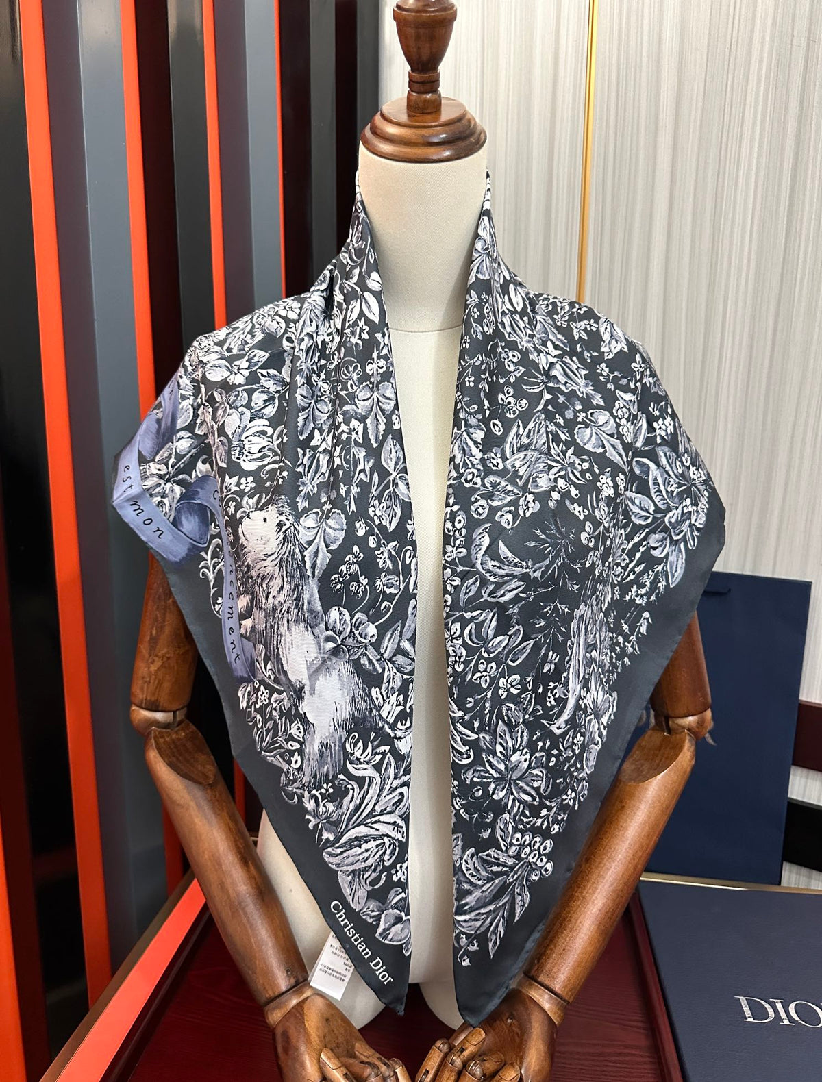 CD Around the World Scarf 90x90cm Black Colorful Twill Silk 304660