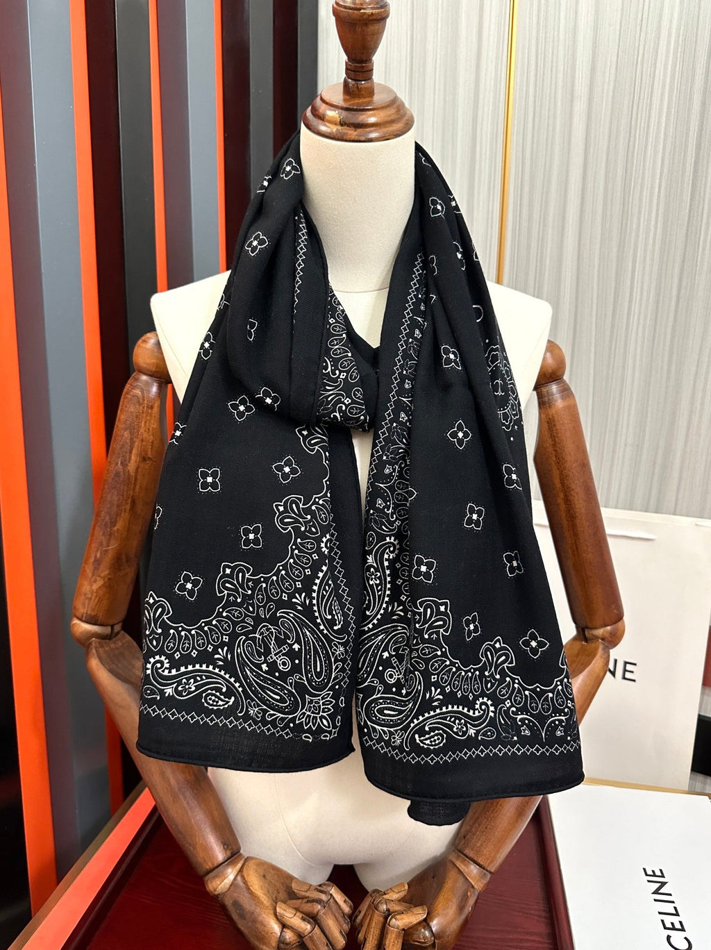 Celine Scarf 65x185cm Black Cashmere 286305