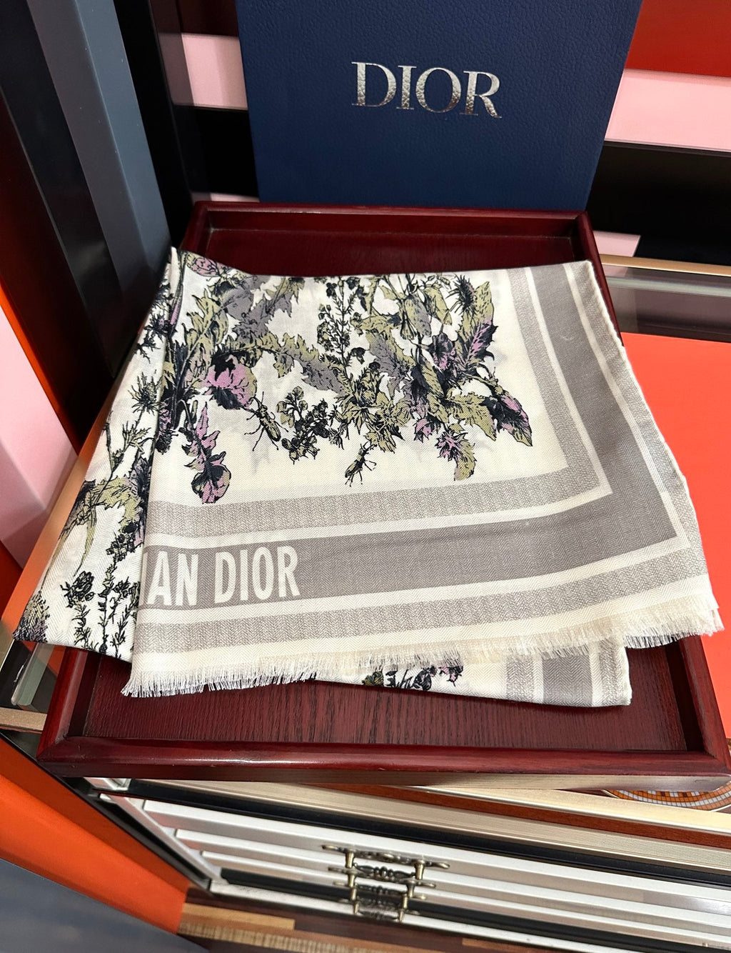 CD Double-Sided Chardons Scarf 185cm White Gray Cashmere 271211