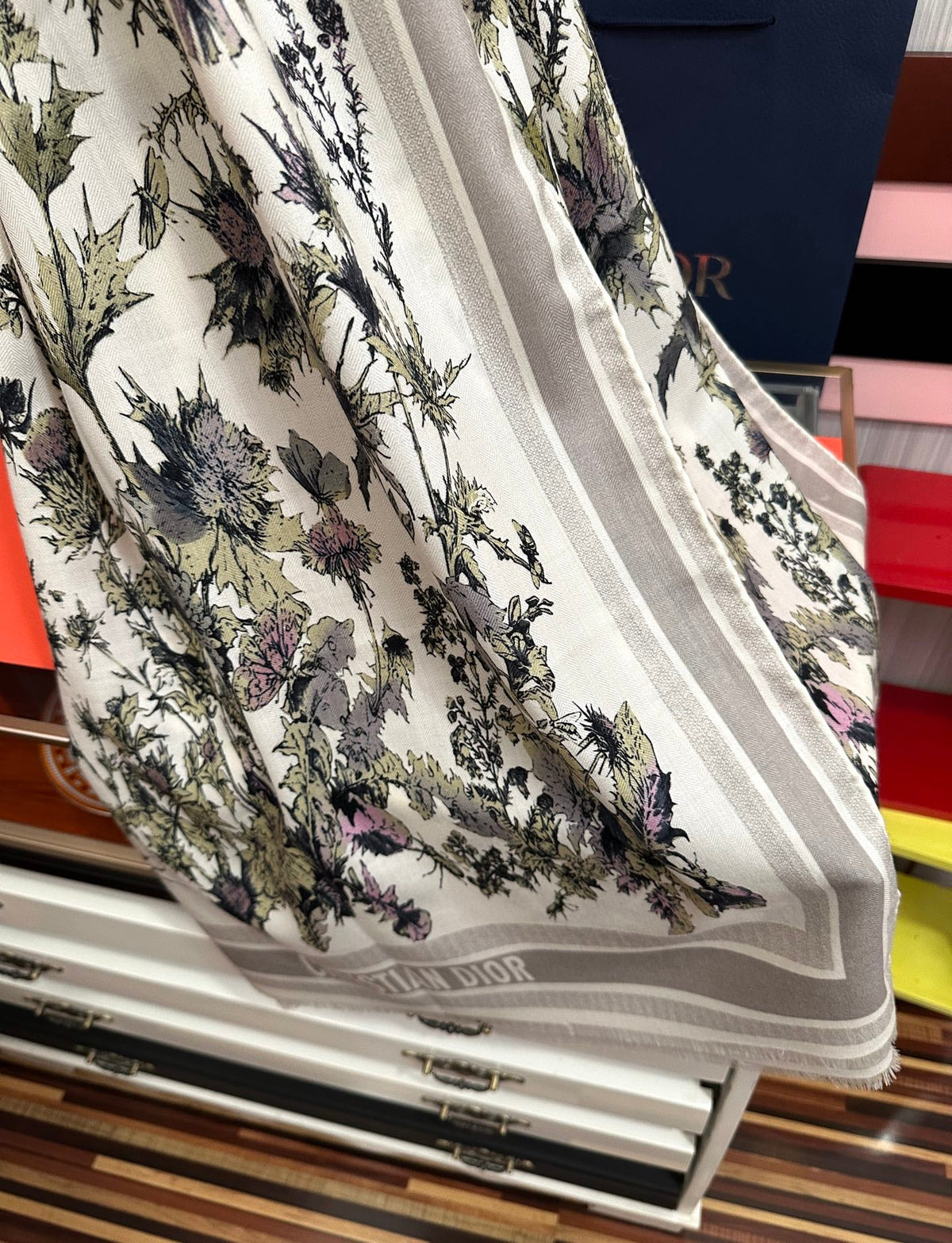 CD Double-Sided Chardons Scarf 185cm White Gray Cashmere 271211