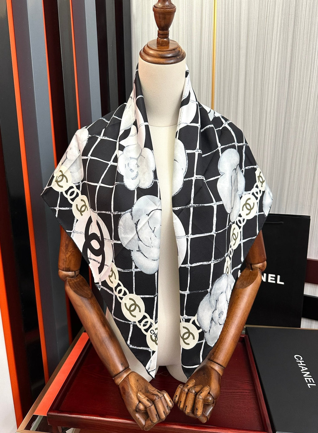 CC Scarf 90x90 Colorful Twill Silk 443158