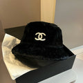 BUCKET HAT IN BLACK FLEECE 429805