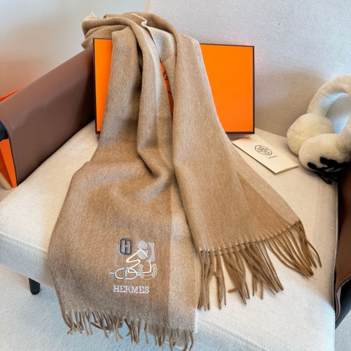 HM Classic Embroidered Scarf 185CM Beige Cashmere 292823