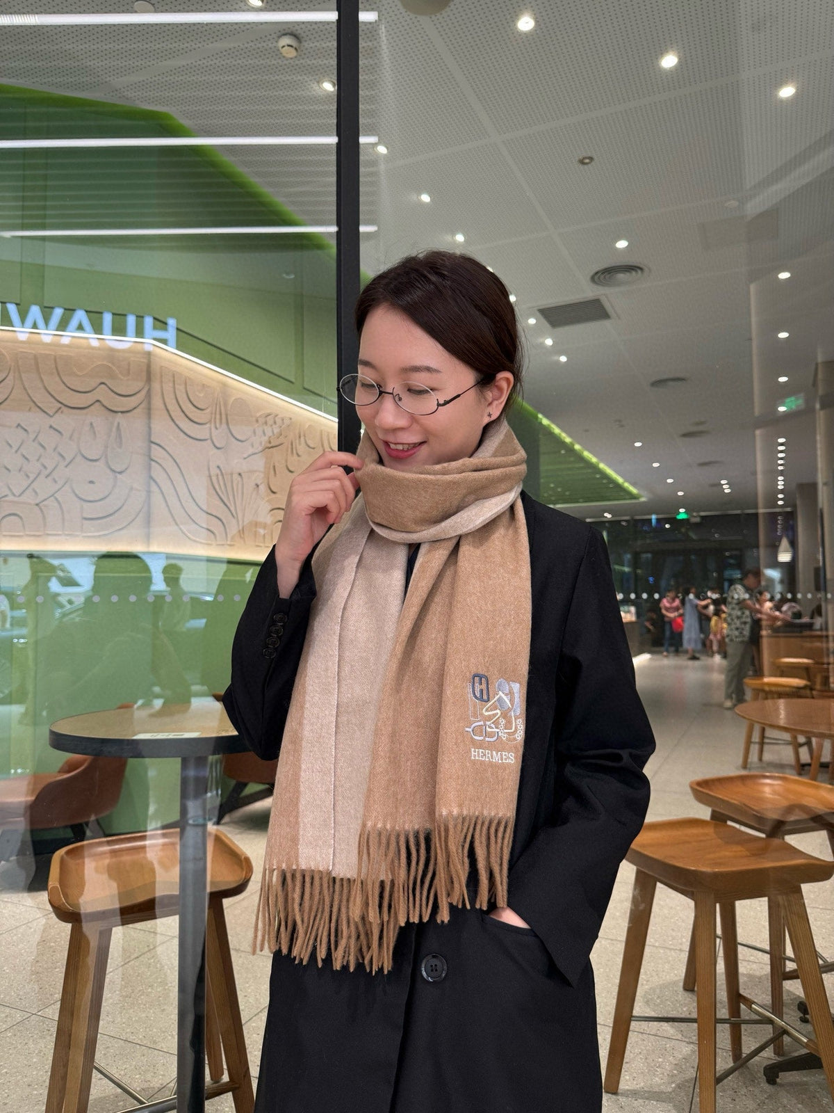 HM Classic Embroidered Scarf 185CM Beige Cashmere 292823