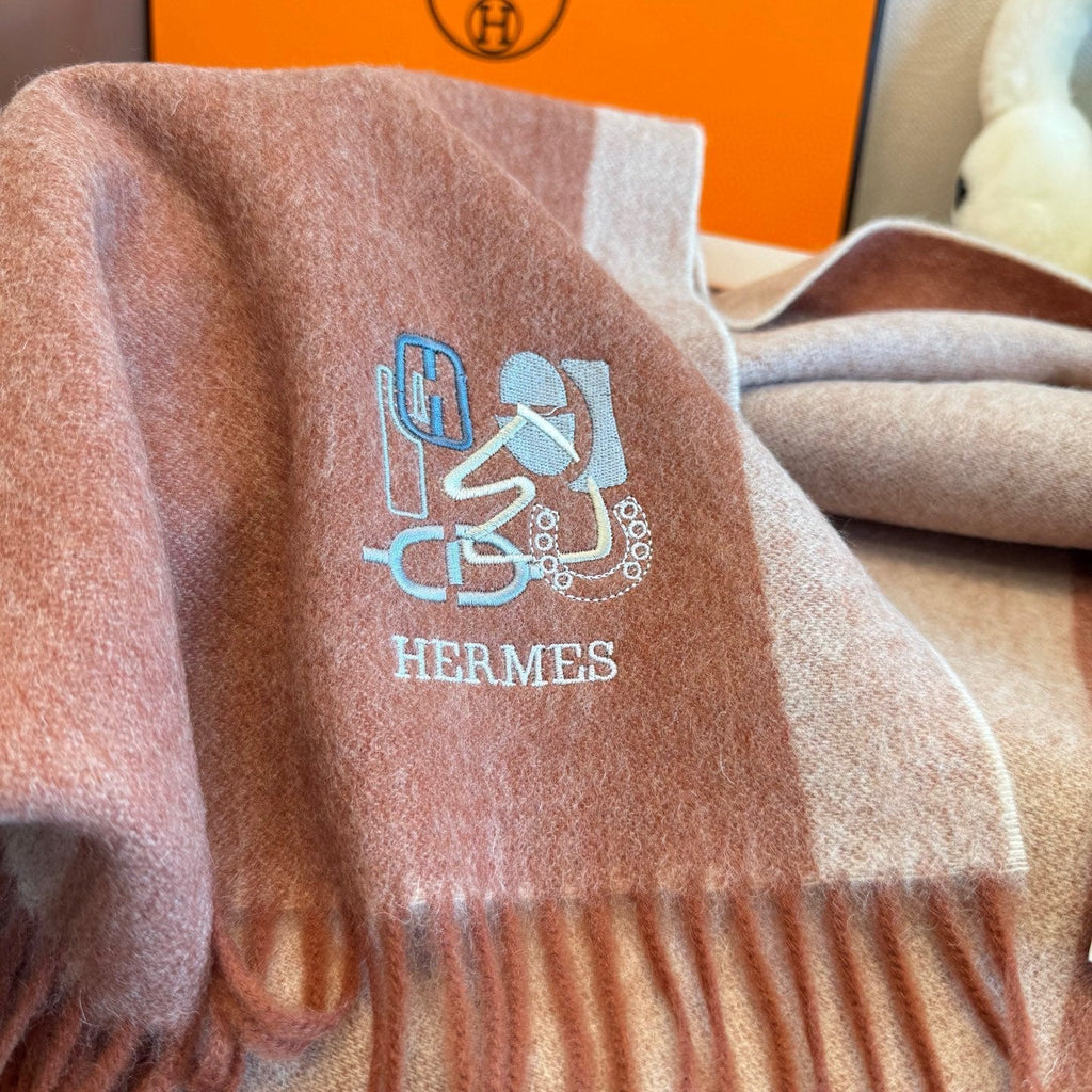 HM Classic Embroidered Scarf 185CM Dusty Rose Cashmere 292825