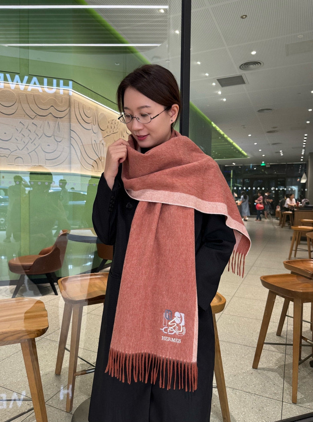HM Classic Embroidered Scarf 185CM Dusty Rose Cashmere 292825