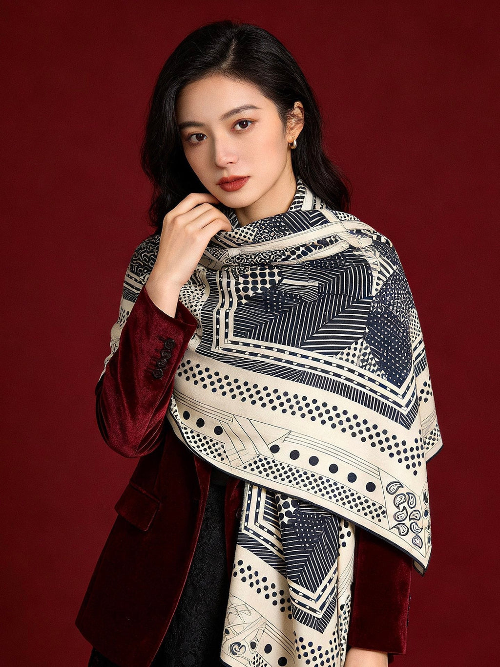 Couvertures et Tenues de Jour Bandana Scarf 135x135cm Ivory Colorful Cashmere Silk