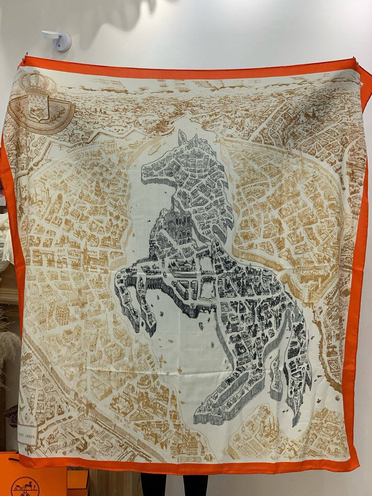 HM La Cité Cavalière shawl 140cm Orange Colorful Cashmere Silk