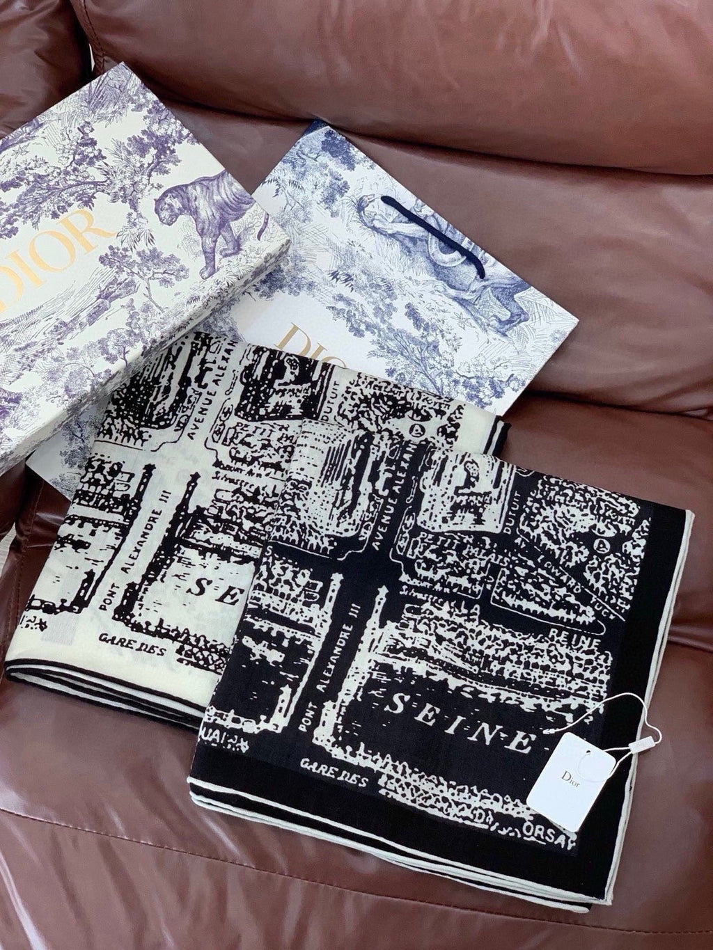 CD 26s Paris Map Scarf 140x140 Black Mulberry Silk Cashmere 328855