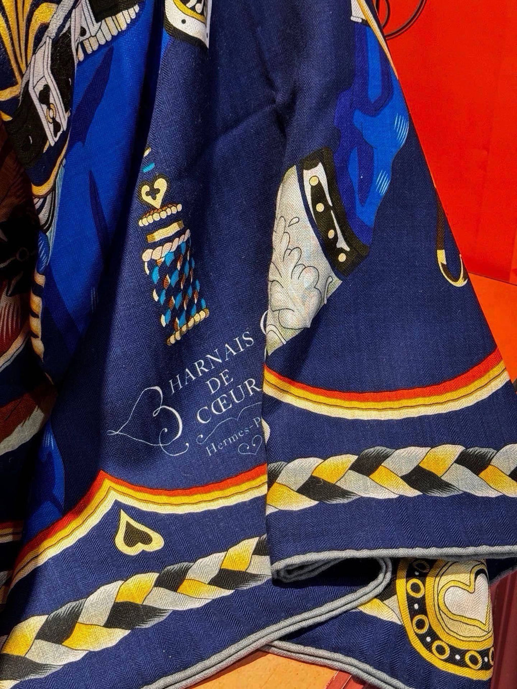 HM 26s Scarf 140 In Cashmere And Silk 429139