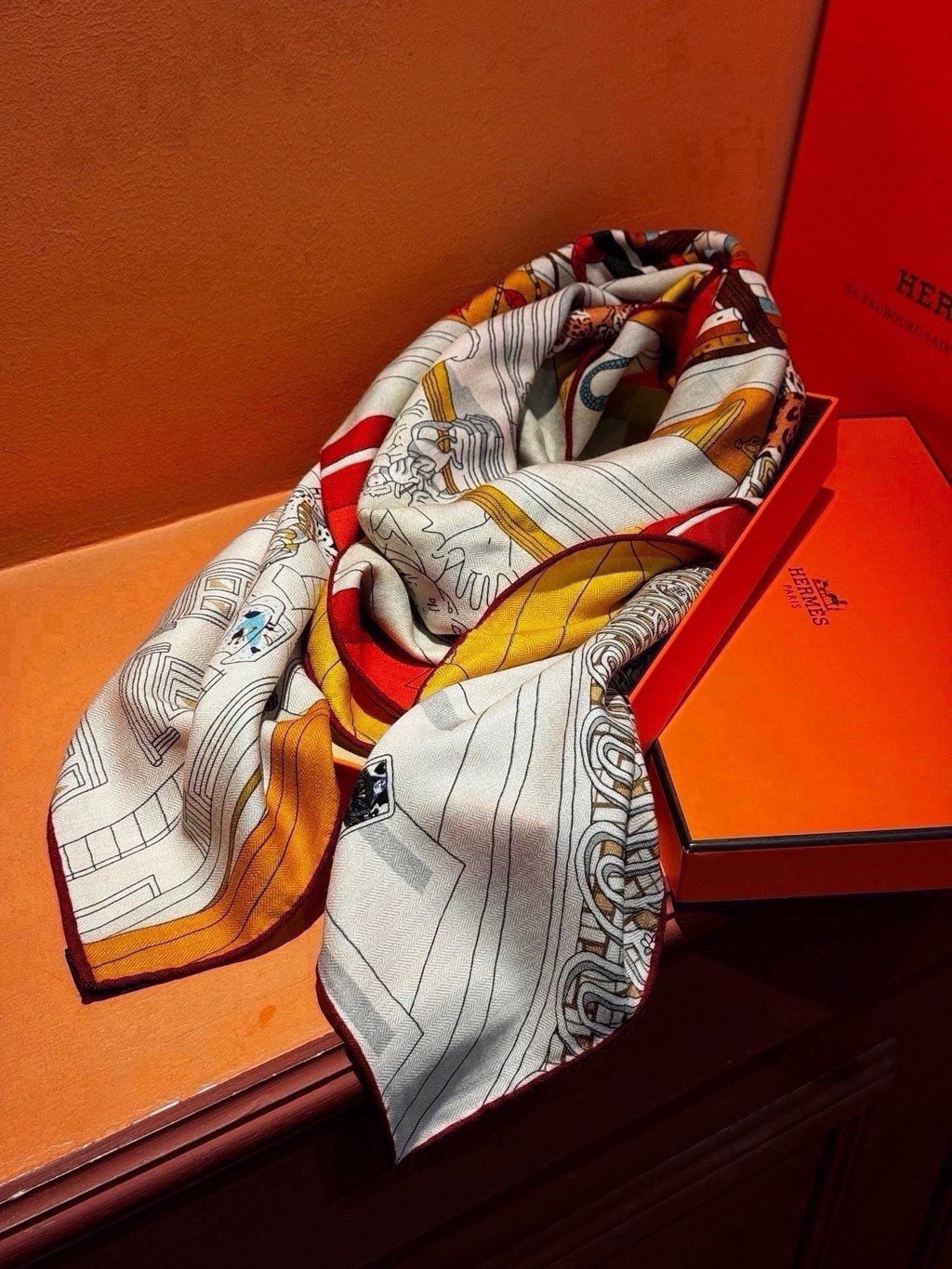 HM 26s Scarf 140 In Cashmere And Silk 216495