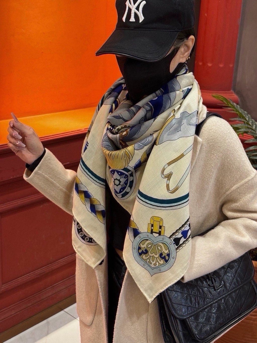 HM 26s Scarf 140 In Cashmere And Silk 216488