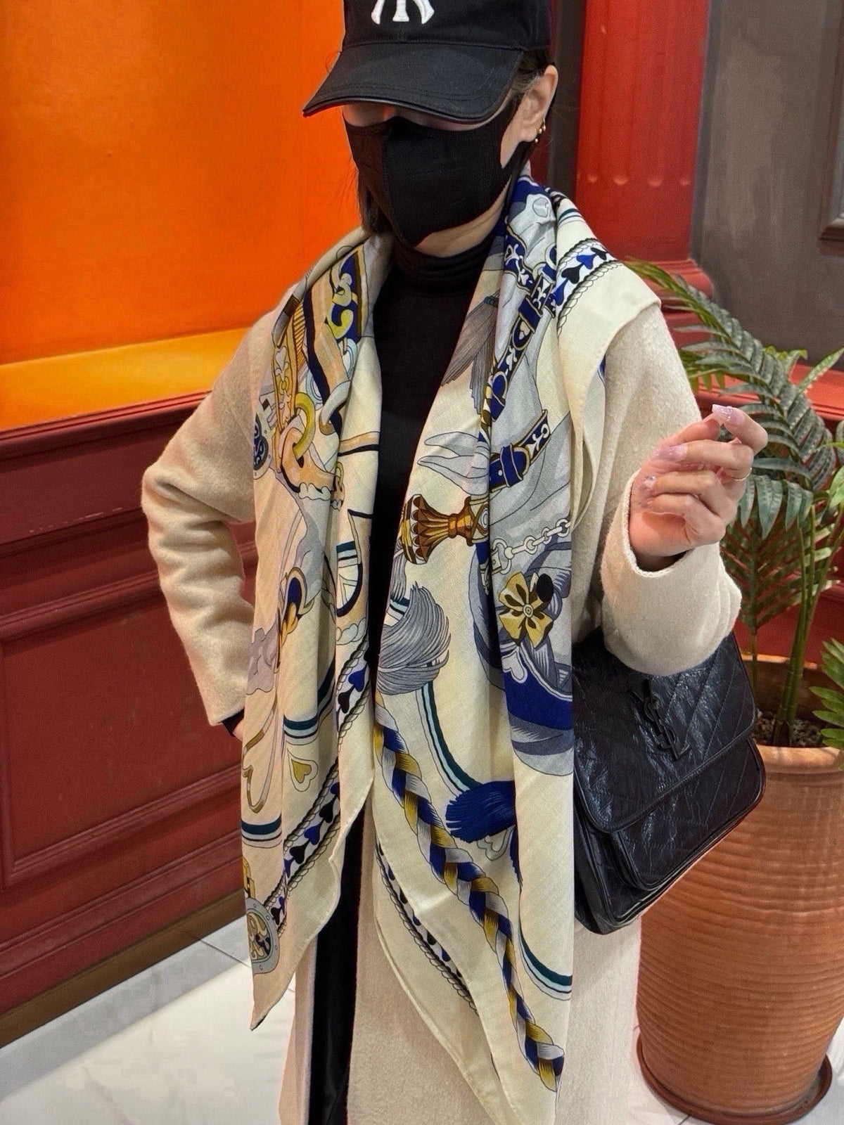 HM 26s Scarf 140 In Cashmere And Silk 216488
