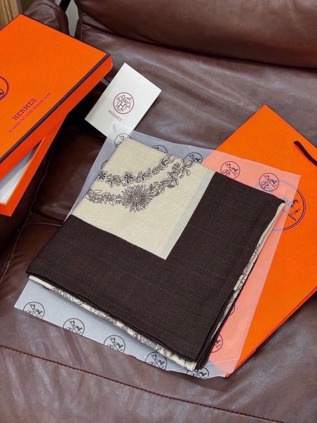 HM 26s Scarf 140 In Cashmere And Silk 216483