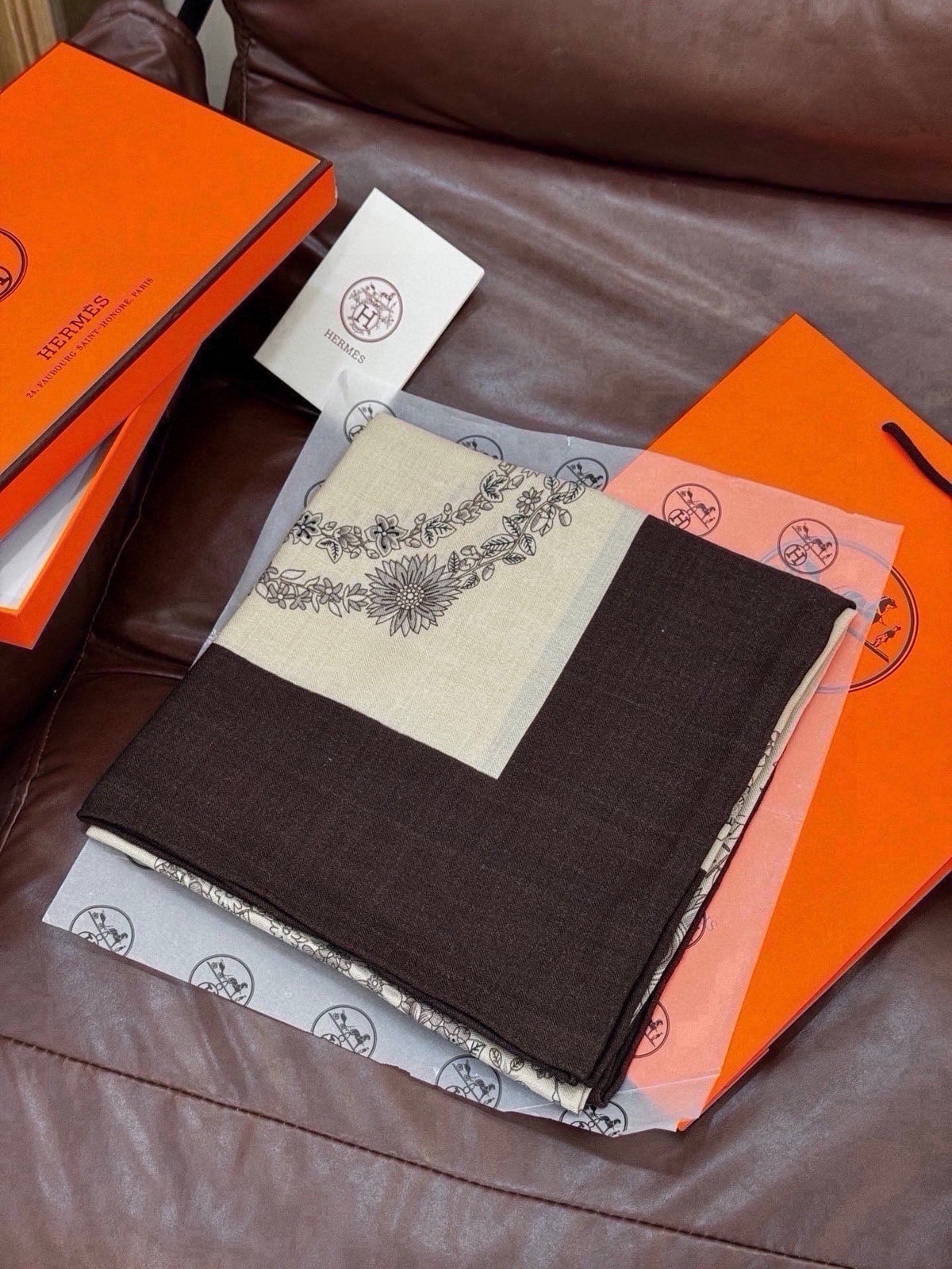HM 26s Scarf 140 In Cashmere And Silk 216483