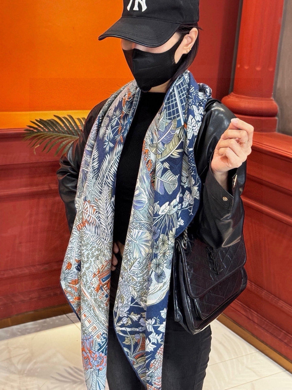 HM 26s Scarf 140 In Cashmere And Silk 441184