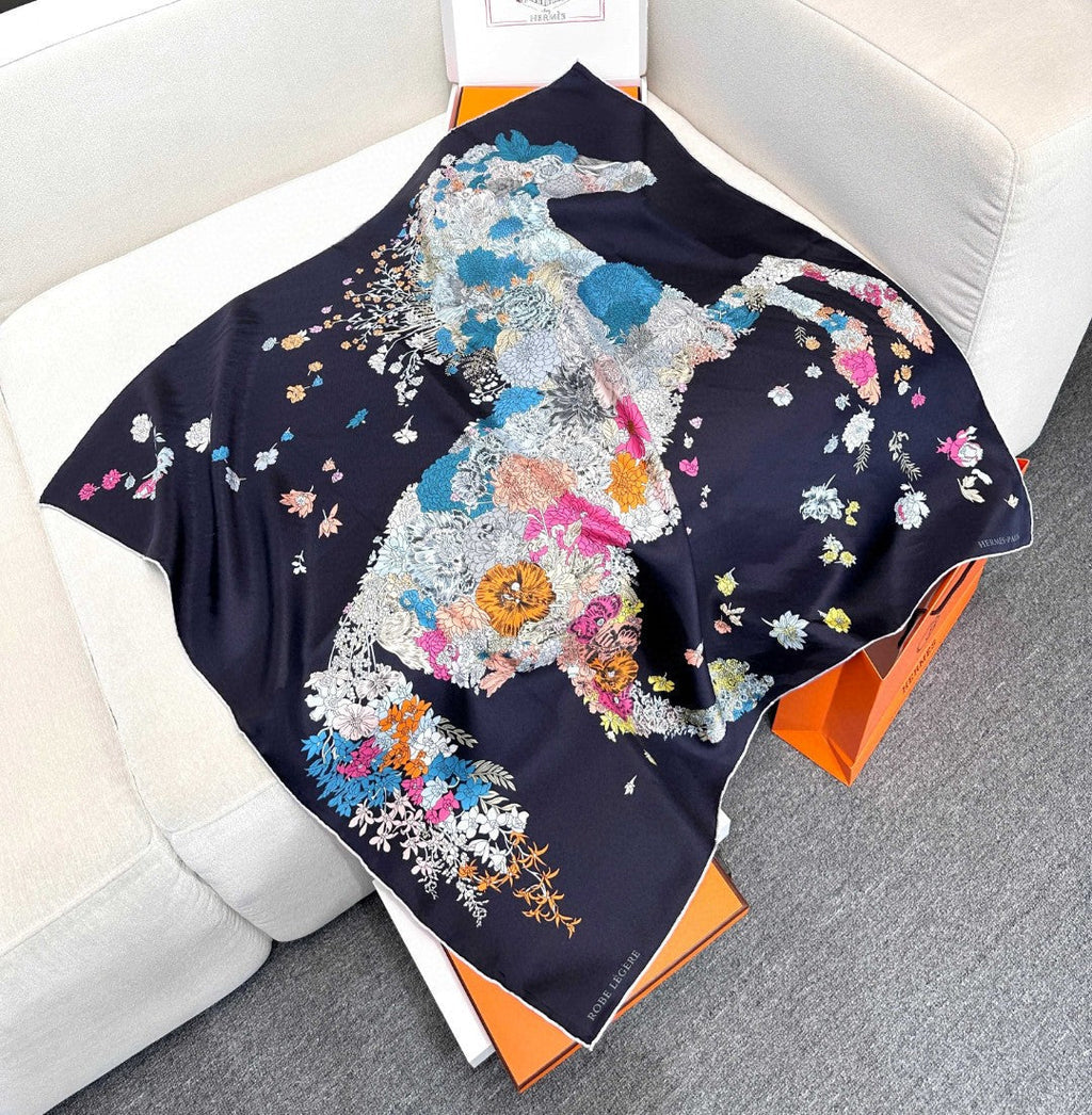HM 26s Scarf 90 In Silk 304309