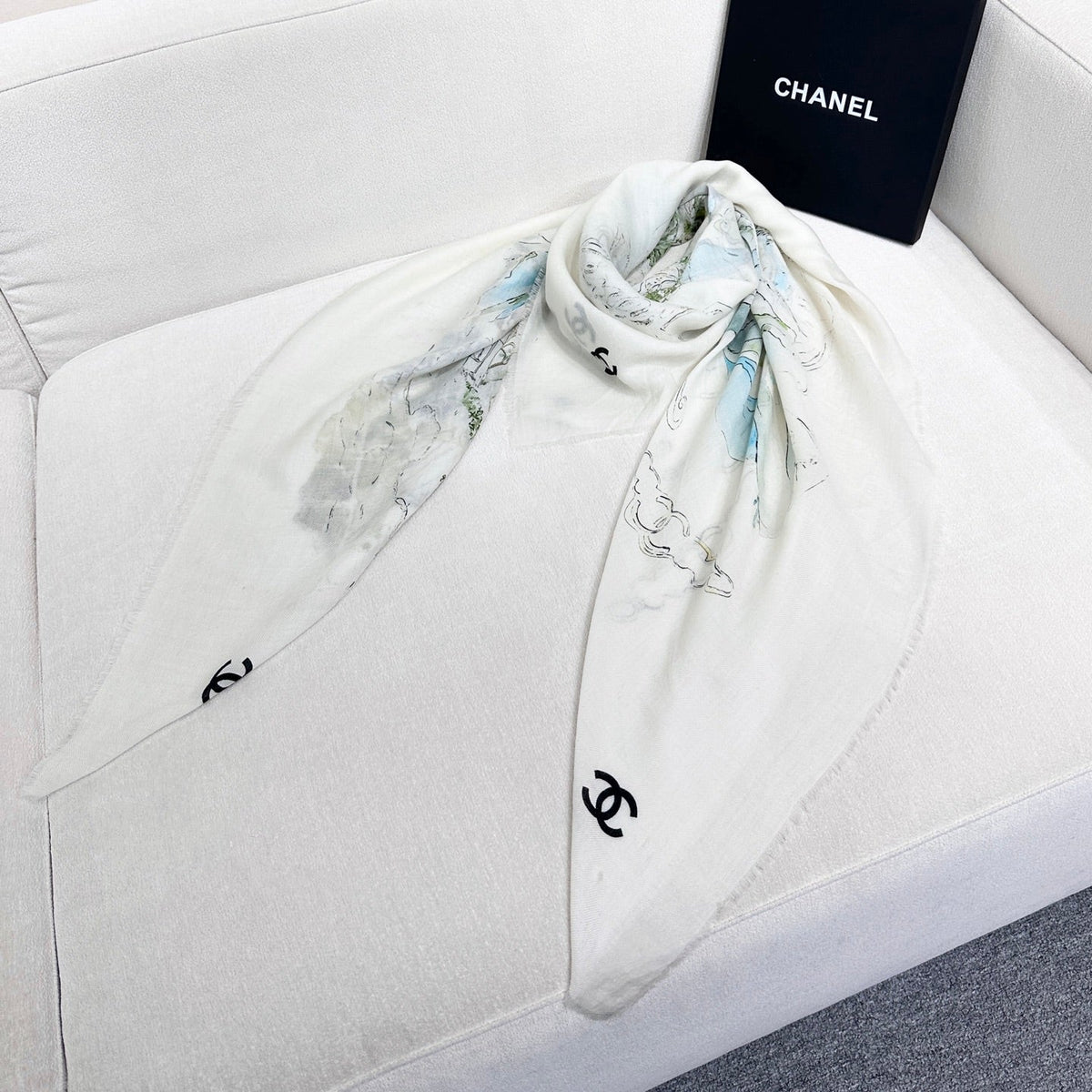 Chanel 26s Scarf 140 In Silk Cashmere 309769