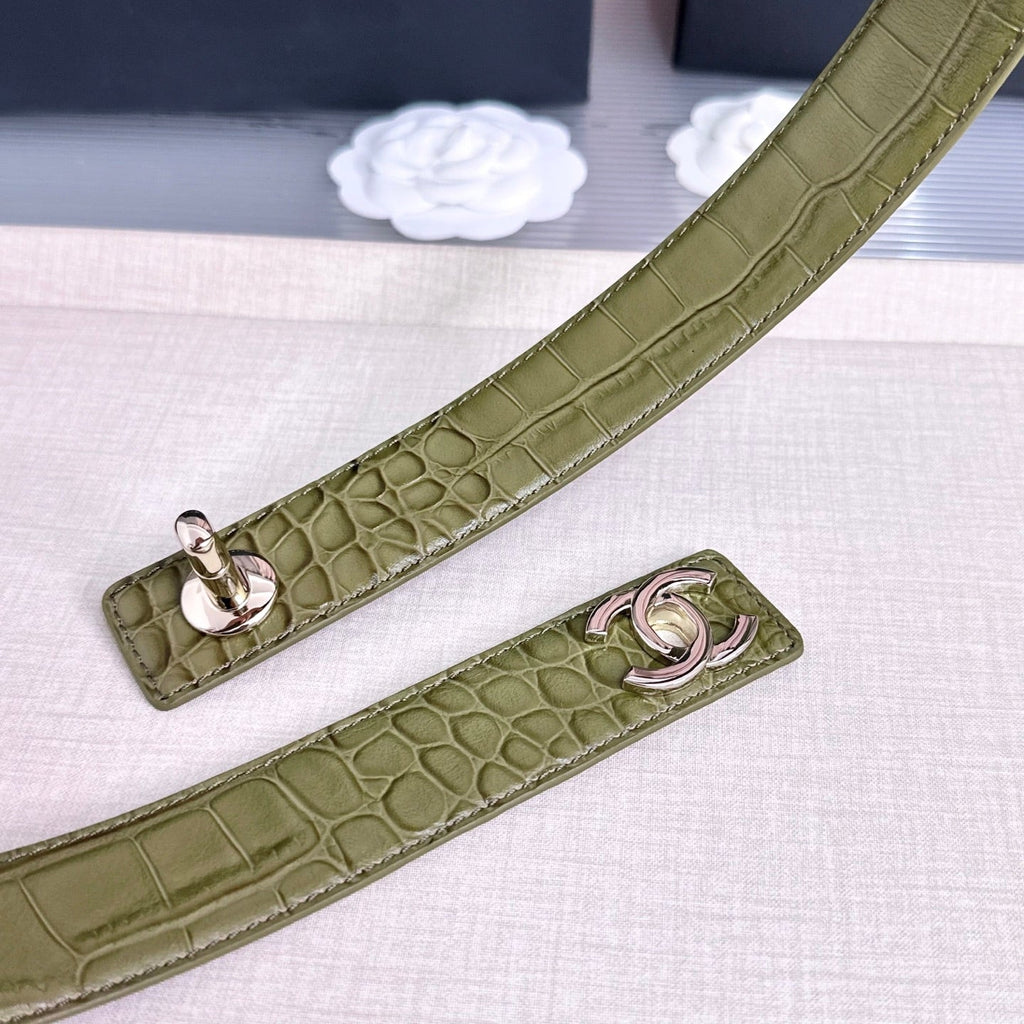 CC Fall Winter 2026 3cm Belt Khaki Sliver Crocodile-Embossed Leather