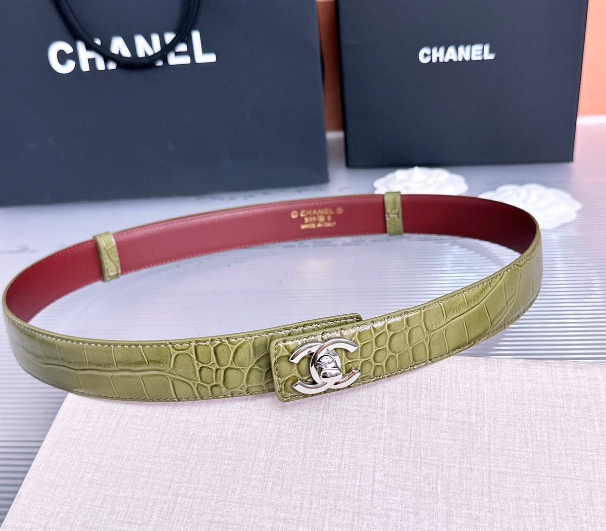 CC Fall Winter 2026 3cm Belt Khaki Gold Crocodile-Embossed Leather