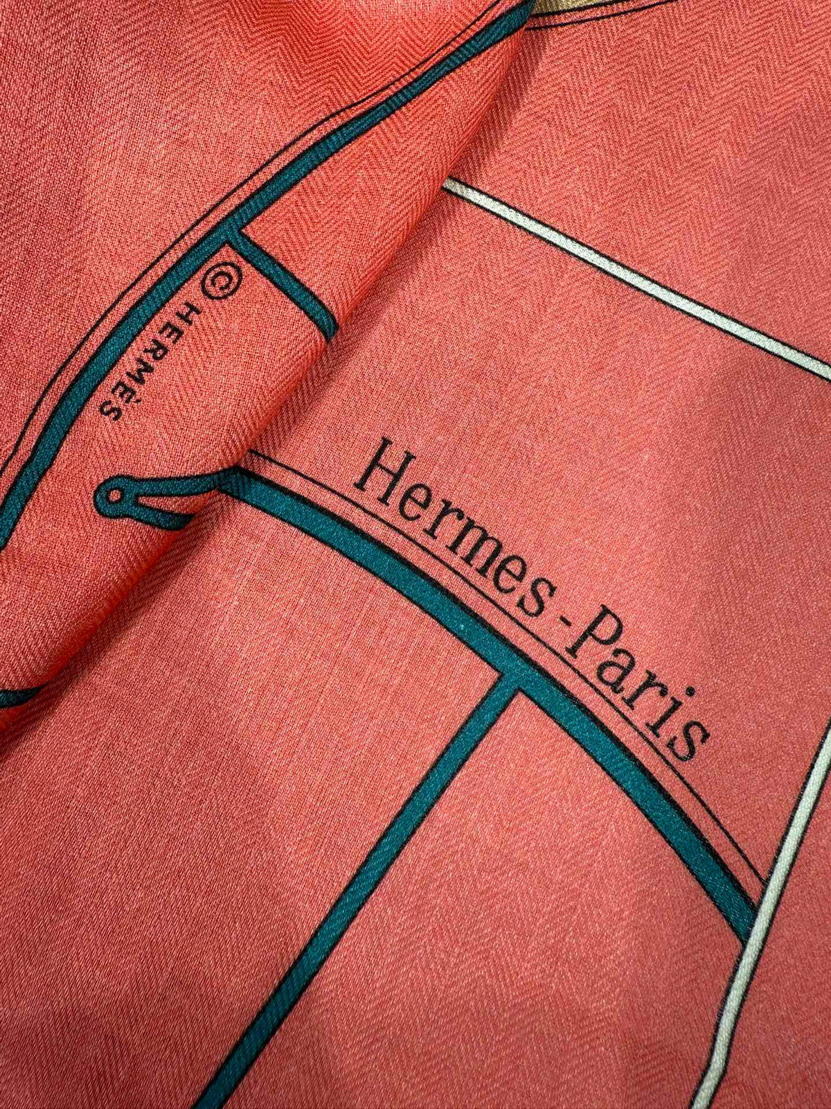 HM A Toute Berline Scarf 140 Pink Cashmere Silk