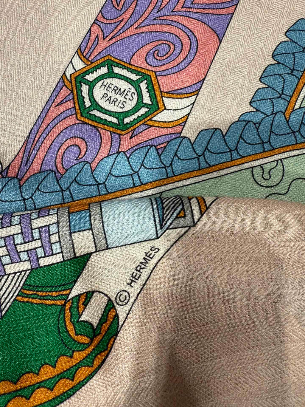 HM Les Tresors d'un Artiste Scarf Light Pink Silk Cashmere 200689