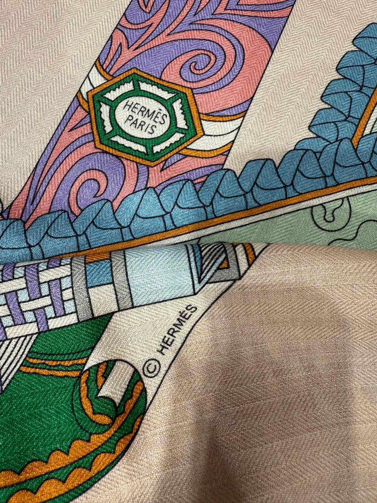 HM Les Tresors d'un Artiste Scarf Light Pink Silk Cashmere 200689