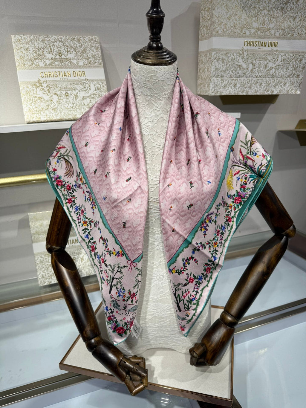 CD Dioramour Revolution Flowers 90 Scarf Light Pink Colorful Silk Twill