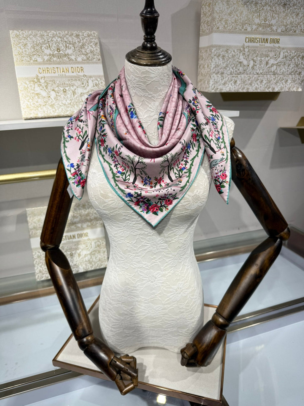 CD Dioramour Revolution Flowers 90 Scarf Light Pink Colorful Silk Twill