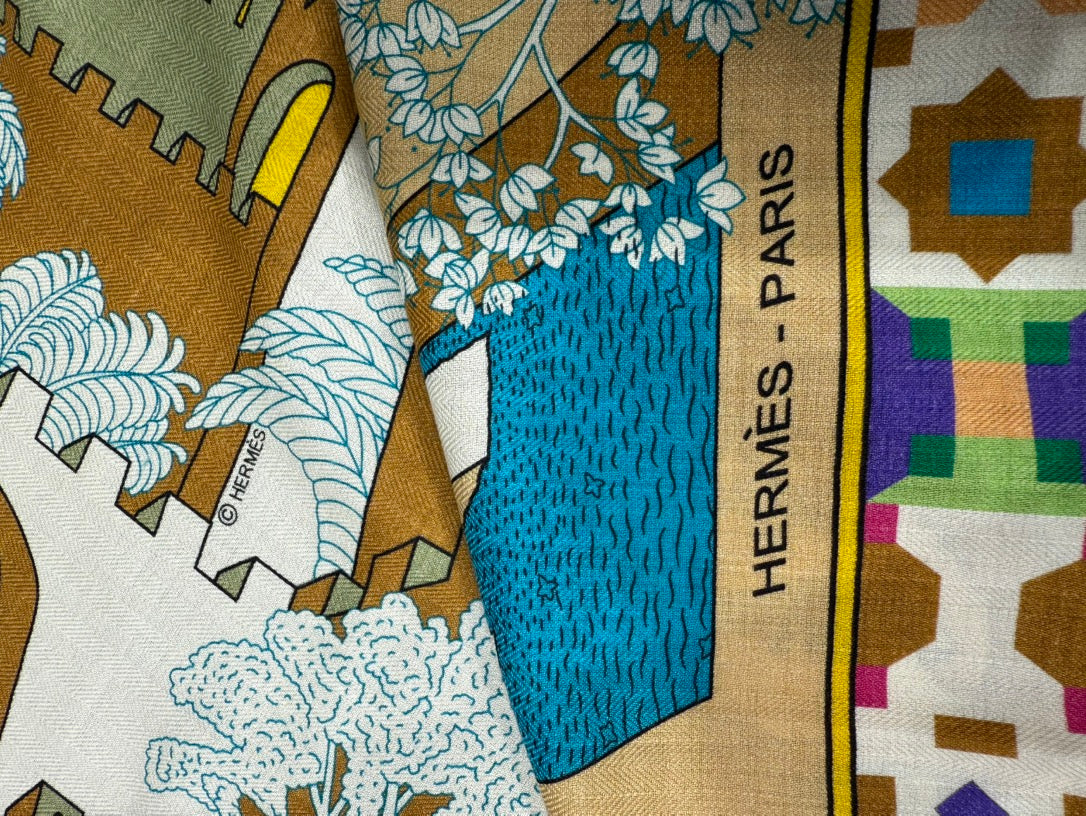 HM Le Palais Des Quatre Vents Shawl 140 Green Colorful Silk Cashmere