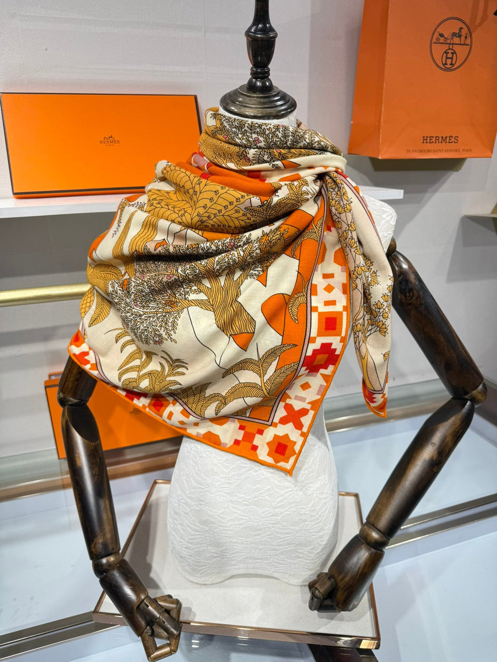 HM Le Palais Des Quatre Vents Shawl 140 Orange Colorful Silk Cashmere