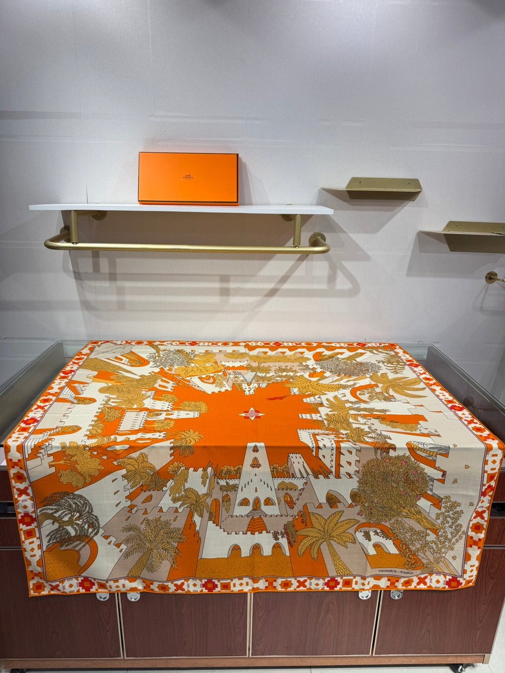 HM Le Palais Des Quatre Vents Shawl 140 Orange Colorful Silk Cashmere