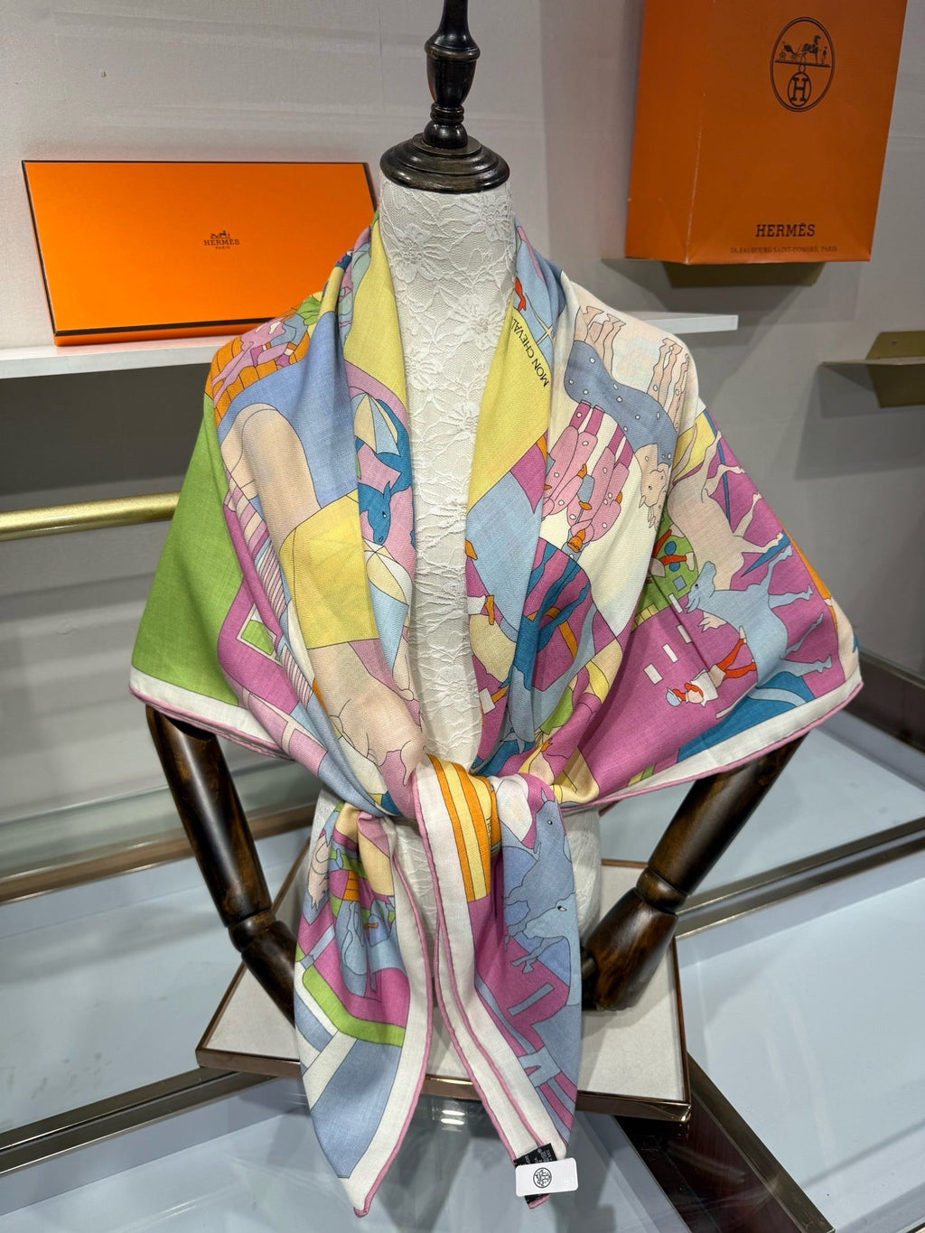 HM 26s 140x140cm Mon Cheval et Moi Scarf Cashmere Silk 214221