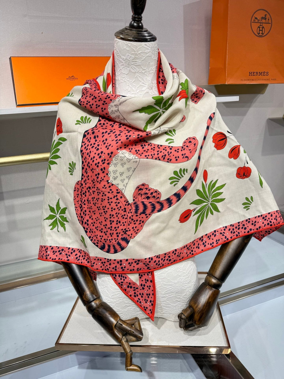 HM 26s Scarf 140 In Cashmere And Silk 216585