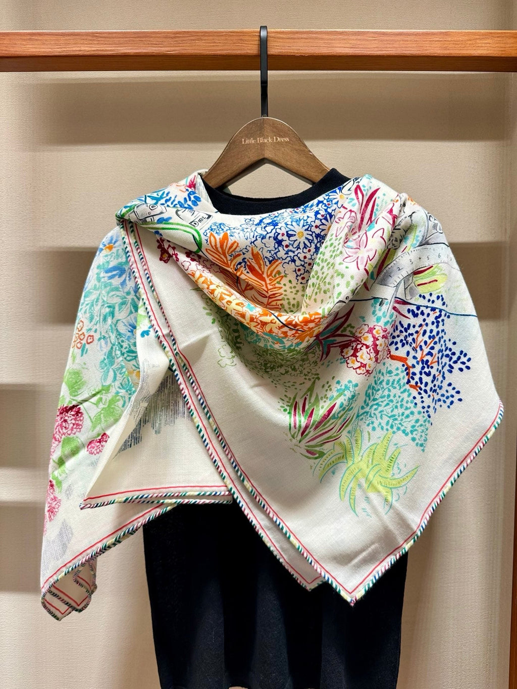 HM 26s Scarf 140 In Cashmere And Silk 216083