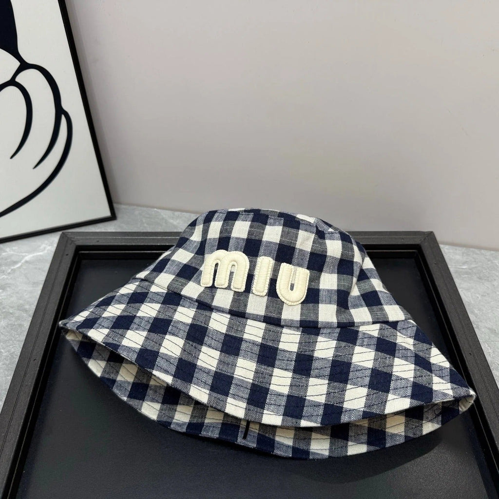 MM BUCKET CHECKED PATTERN WITH LOGO